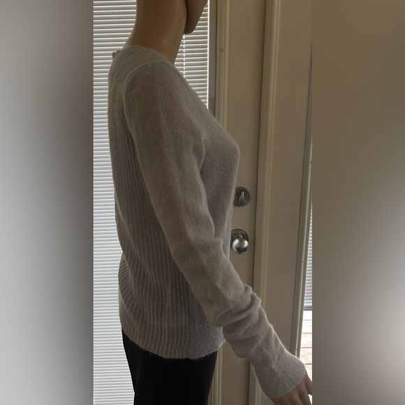 Loft - Picture 3 of 5